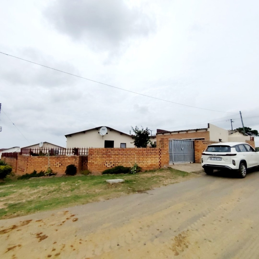 4 Bedroom Property for Sale in Mdantsane Eastern Cape